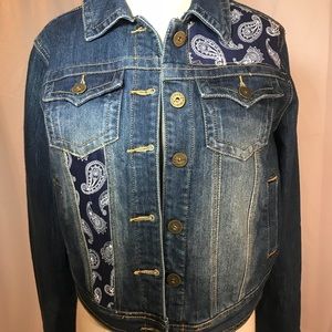 ALL EYES ON ME DENIM JACKET